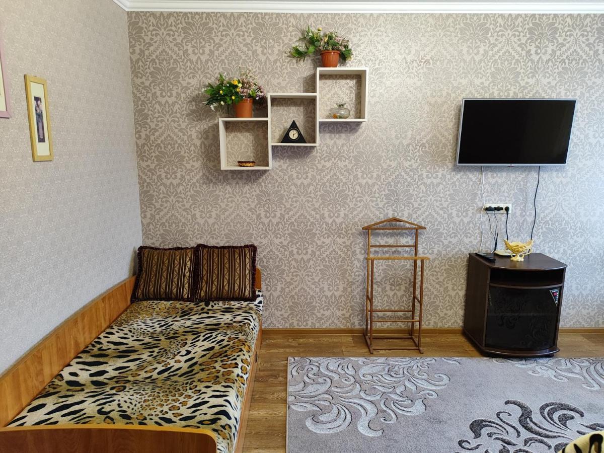 Новобудова Центр Либiдь Плаза Apartment Khmel'nyts'kyy Exterior photo