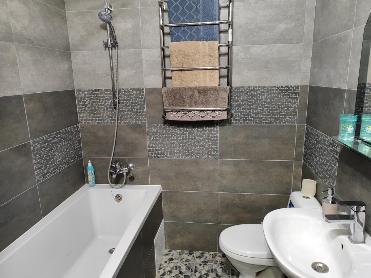 Новобудова Центр Либiдь Плаза Apartment Khmel'nyts'kyy Exterior photo